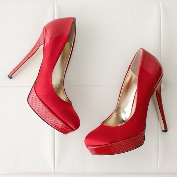 Bebe Red Satin Jeremy Platform Pumps 8.5 New in Box - Picture 11 of 13